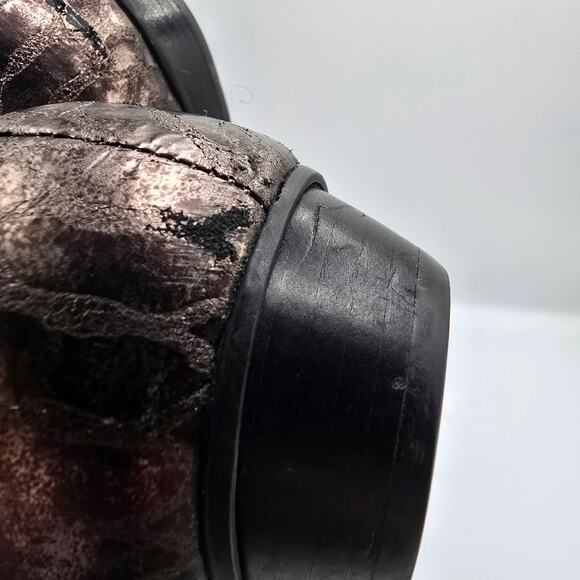 Clarks Everyday Active Air bronze snakeskin leather loafer womans size 8W - Picture 13 of 13